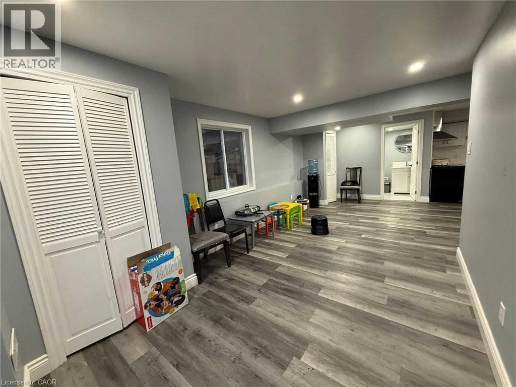 952 DUNNIGAN Court Unit# Lower — photo 2