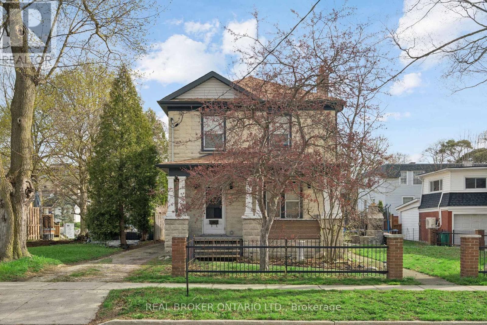 855 HAMILTON STREET — photo 1