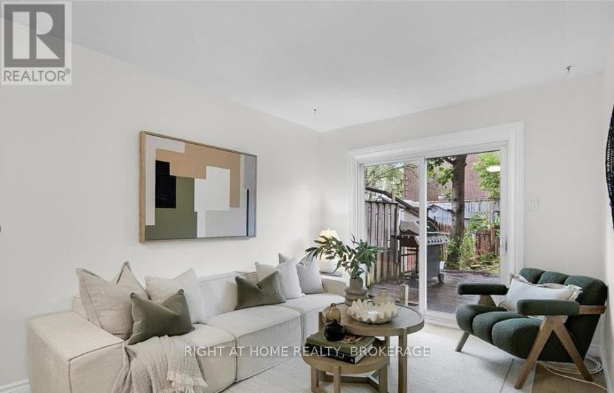 60 CHARLES BEST PLACE — photo 2