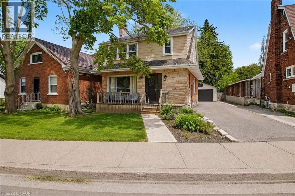39 HENRY Street — photo 2