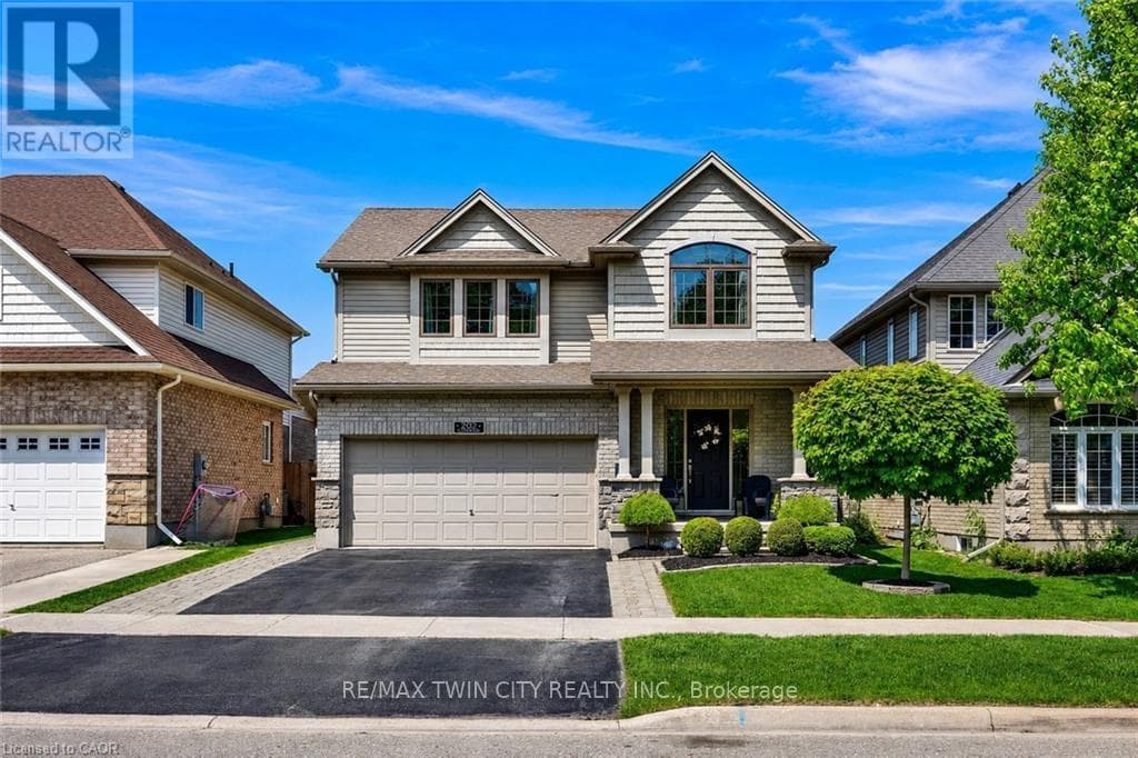 202 BROOKMEAD STREET — photo 1