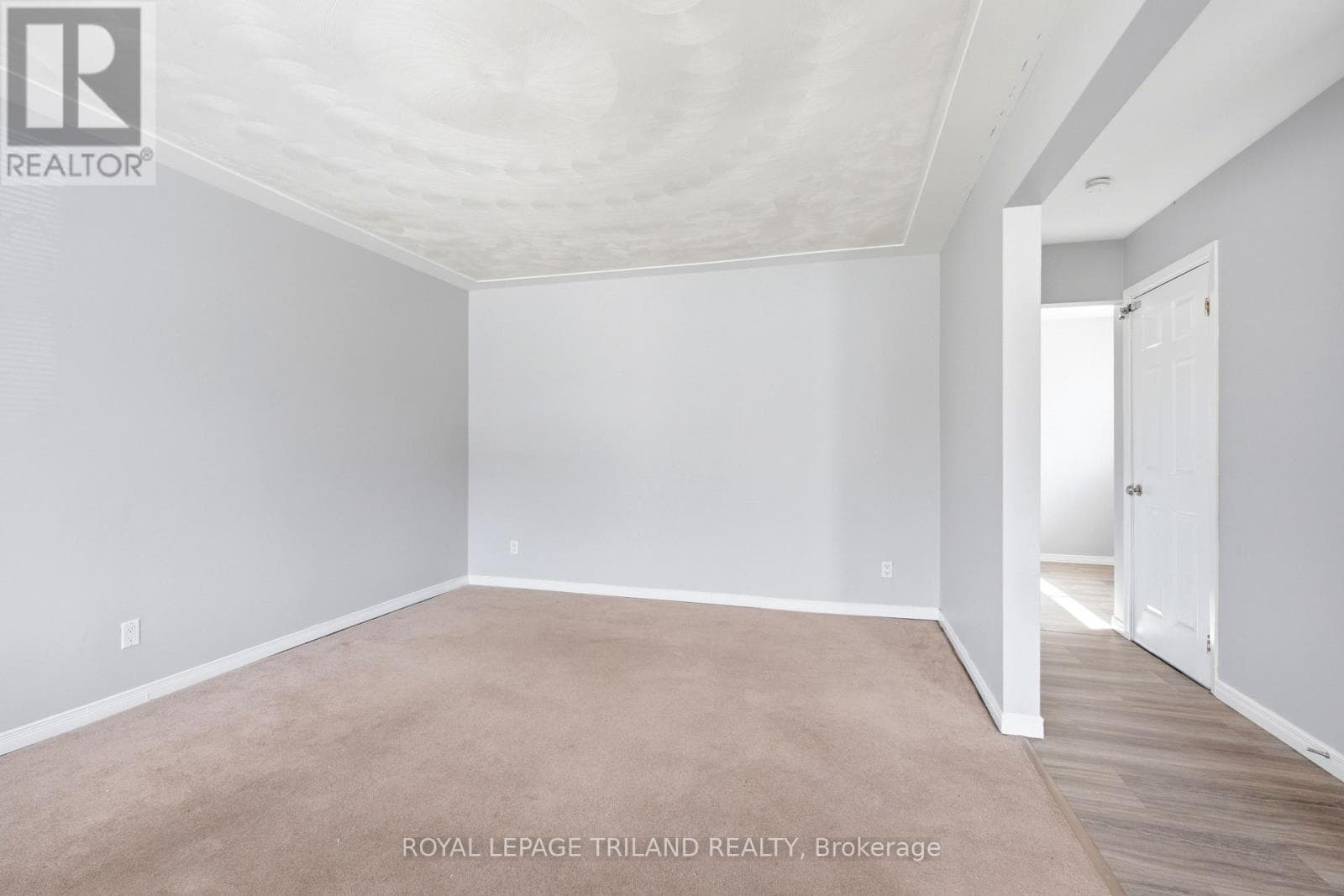 A - 195B CEDARVALE CRESCENT — photo 2