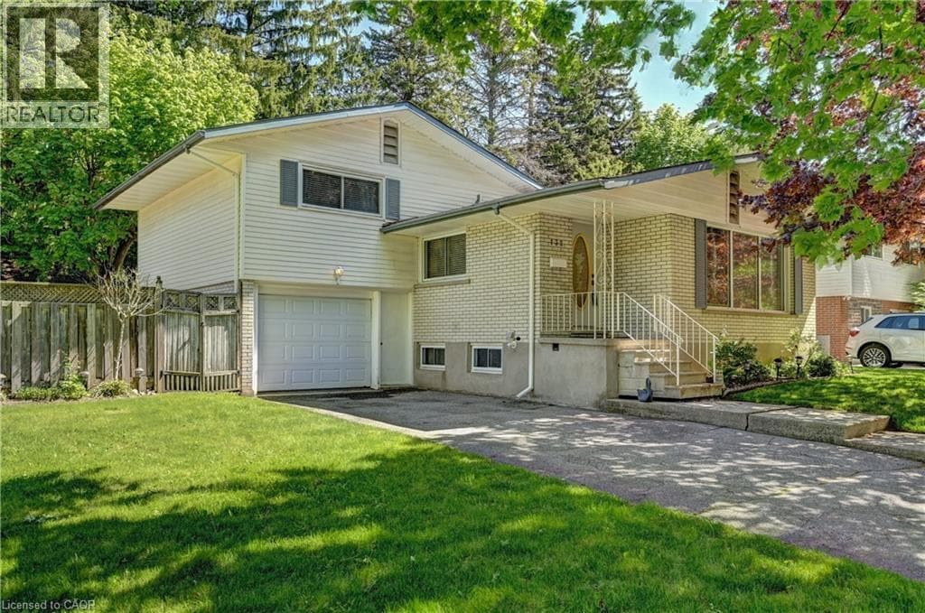 132 FOREST HILL Drive — photo 1