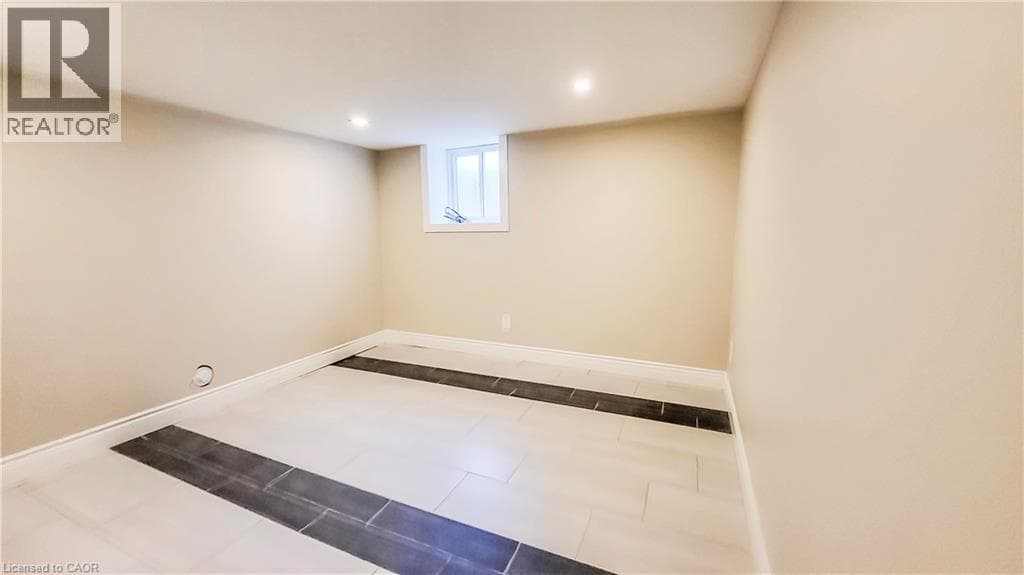 1546 KING Street E Unit# 1 — photo 3
