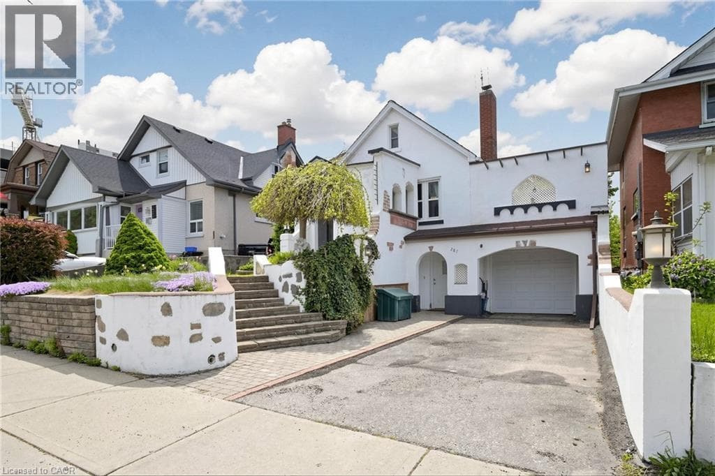 287 COURTLAND Avenue E — photo 1