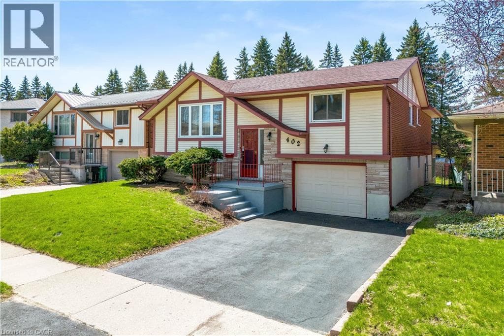 402 LAKEVIEW Drive — photo 1