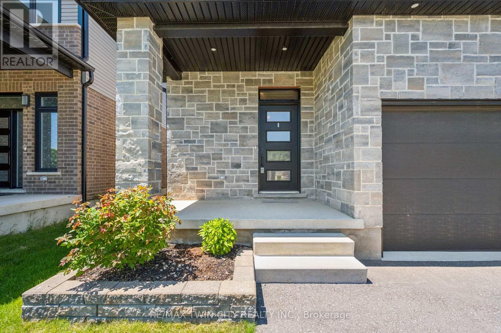207 TIMBER TRAIL ROAD — photo 3