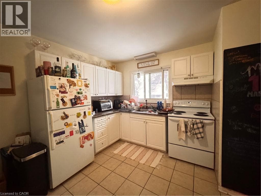 105 MARSHALL Street — photo 3