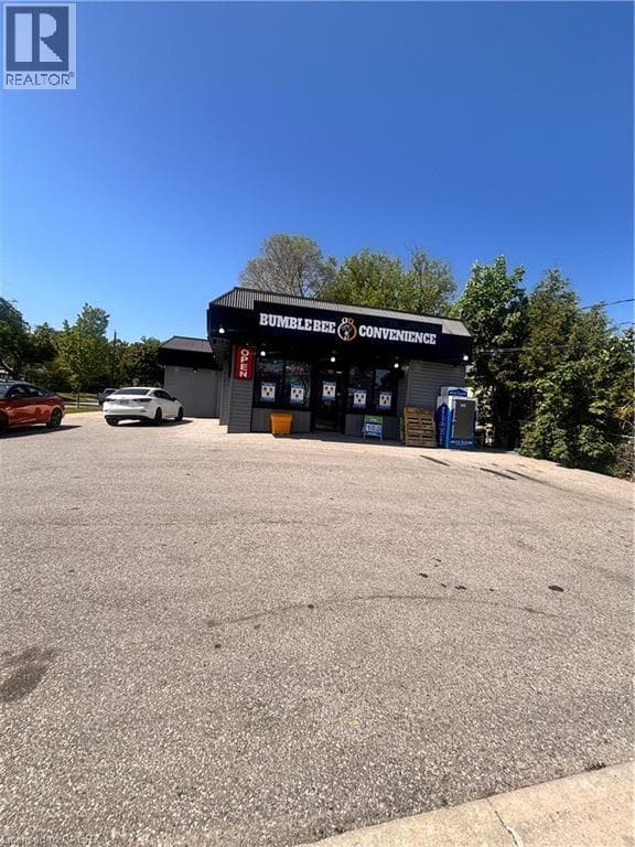 556 STIRLING Avenue S — photo 1
