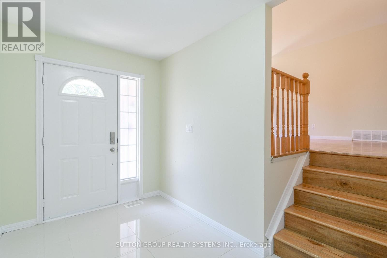 19 LORRAINE DRIVE — photo 3