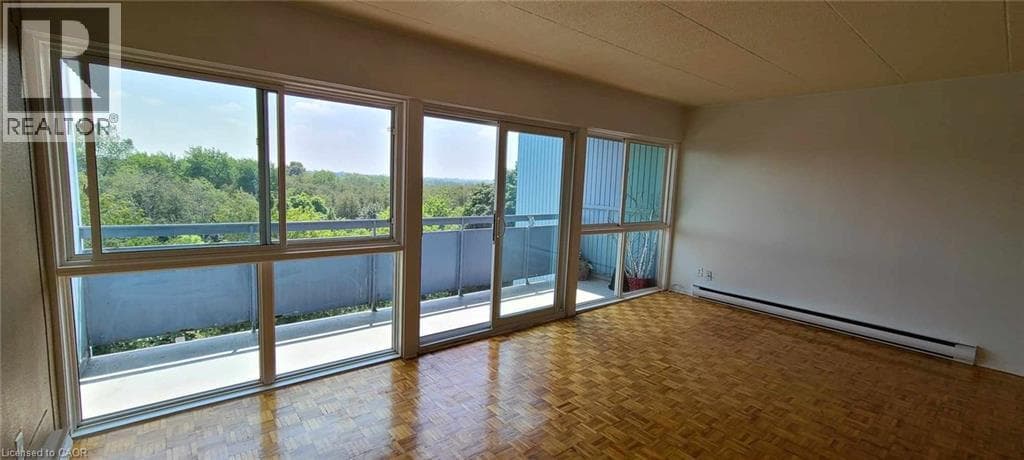 105 CONROY Crescent Unit# 505 — photo 3
