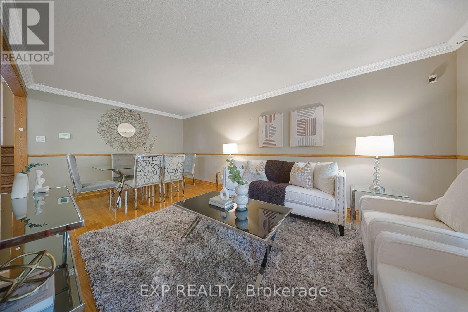 124 DUNSMERE DRIVE — photo 3