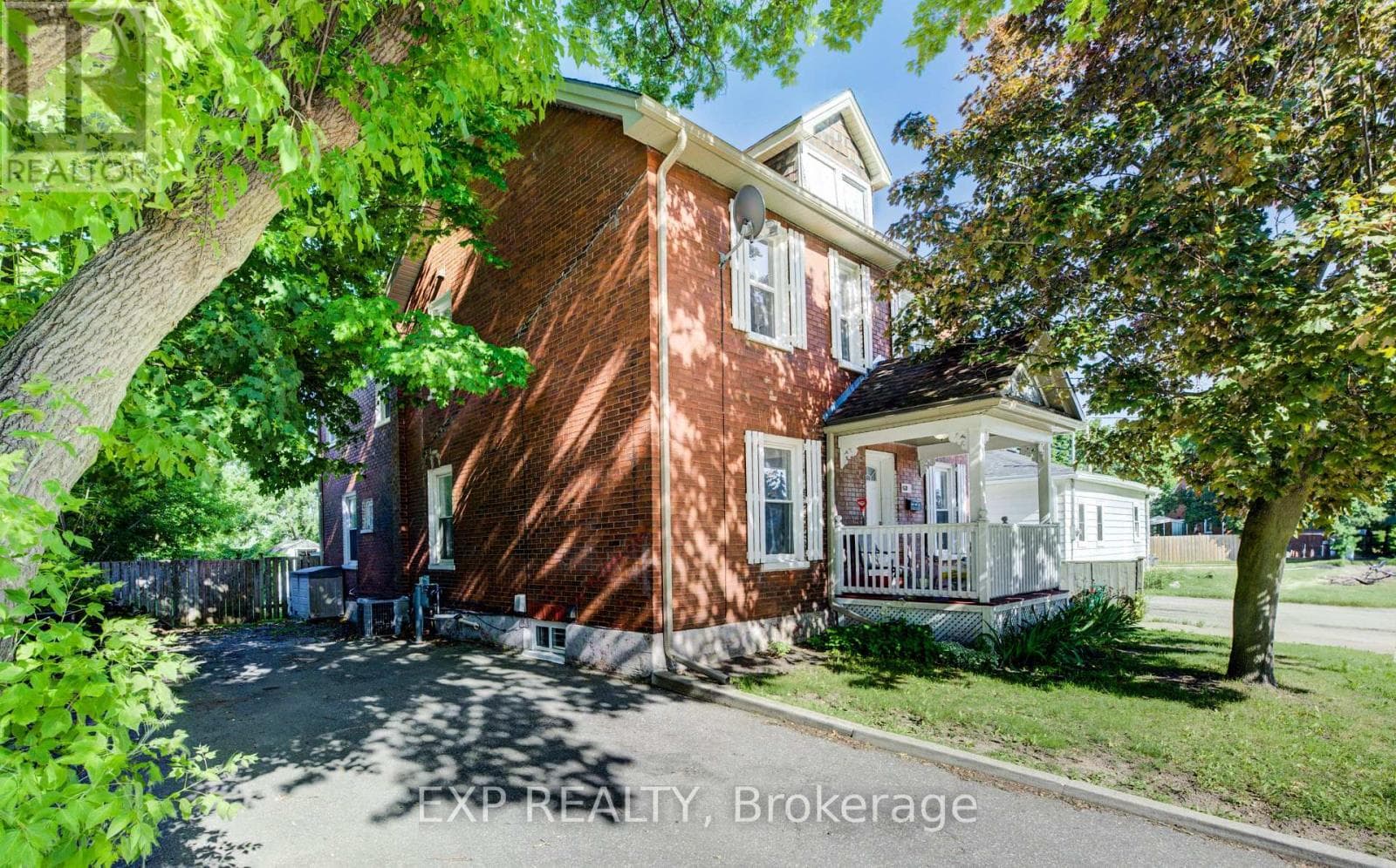 UPPER - 63 BROOK STREET — photo 1