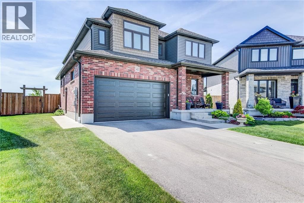 42 GELLERT Drive — photo 3