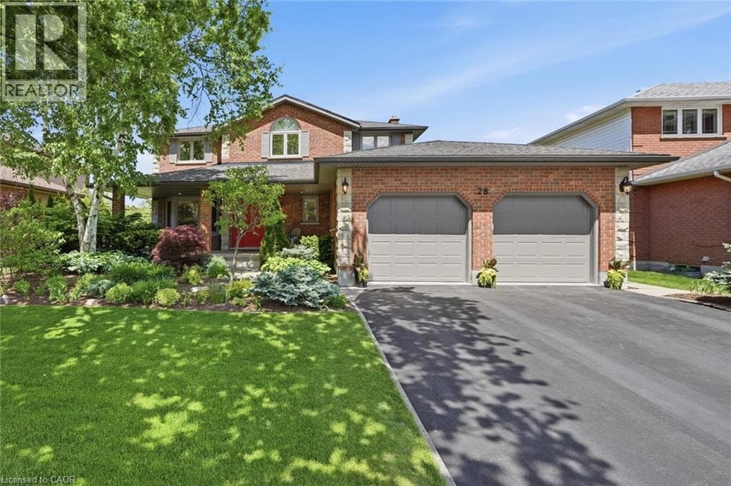 28 BATHGATE Drive — photo 1