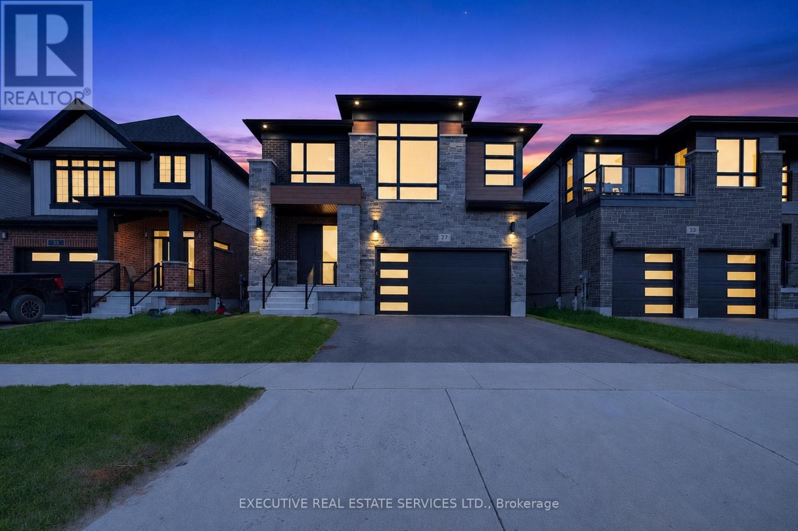 27 JACOB DETWEILLER DRIVE — photo 1