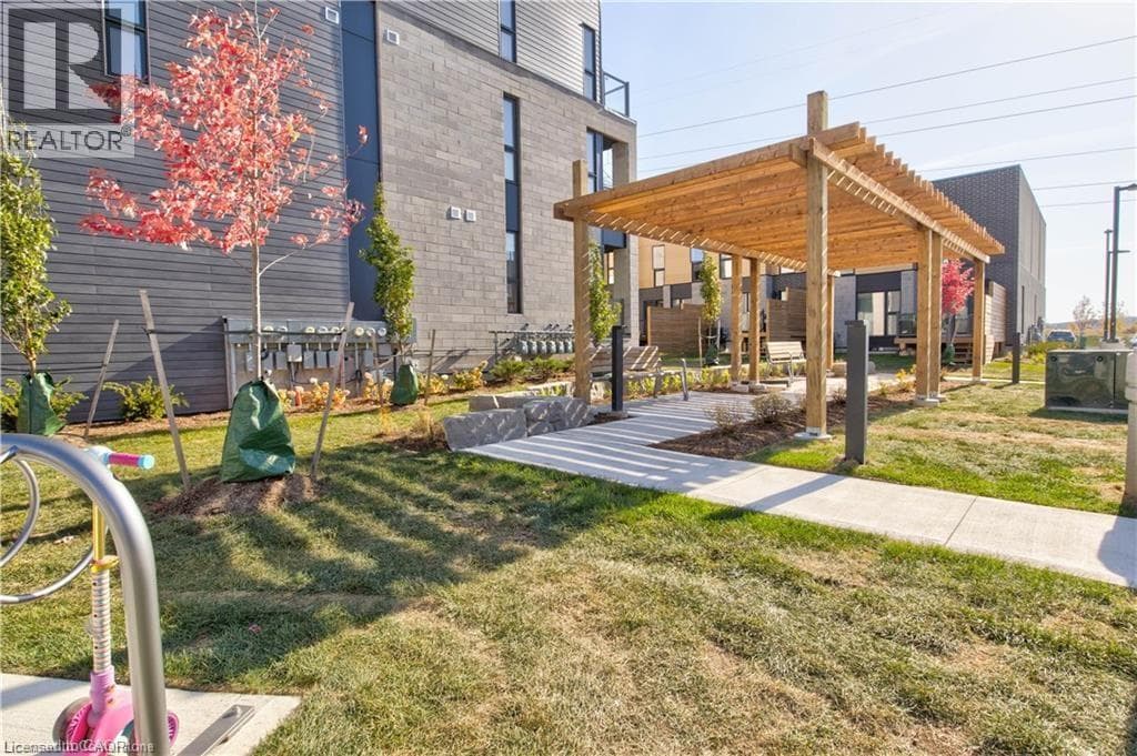 261 WOODBINE Avenue Unit# 73 — photo 3