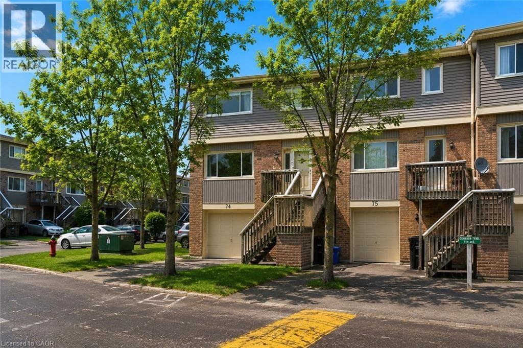 30 GREEN VALLEY Drive Unit# 74 — photo 2