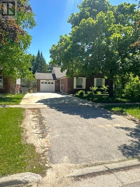 165 BECHTEL STREET W — photo 1