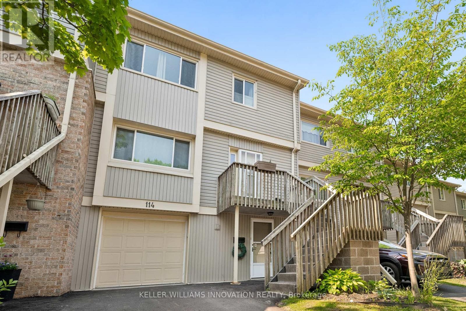 114 - 30 GREEN VALLEY DRIVE — photo 2