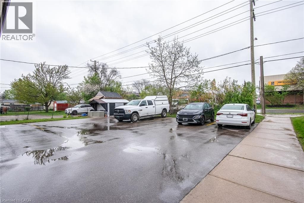 39 SECORD Avenue — photo 3