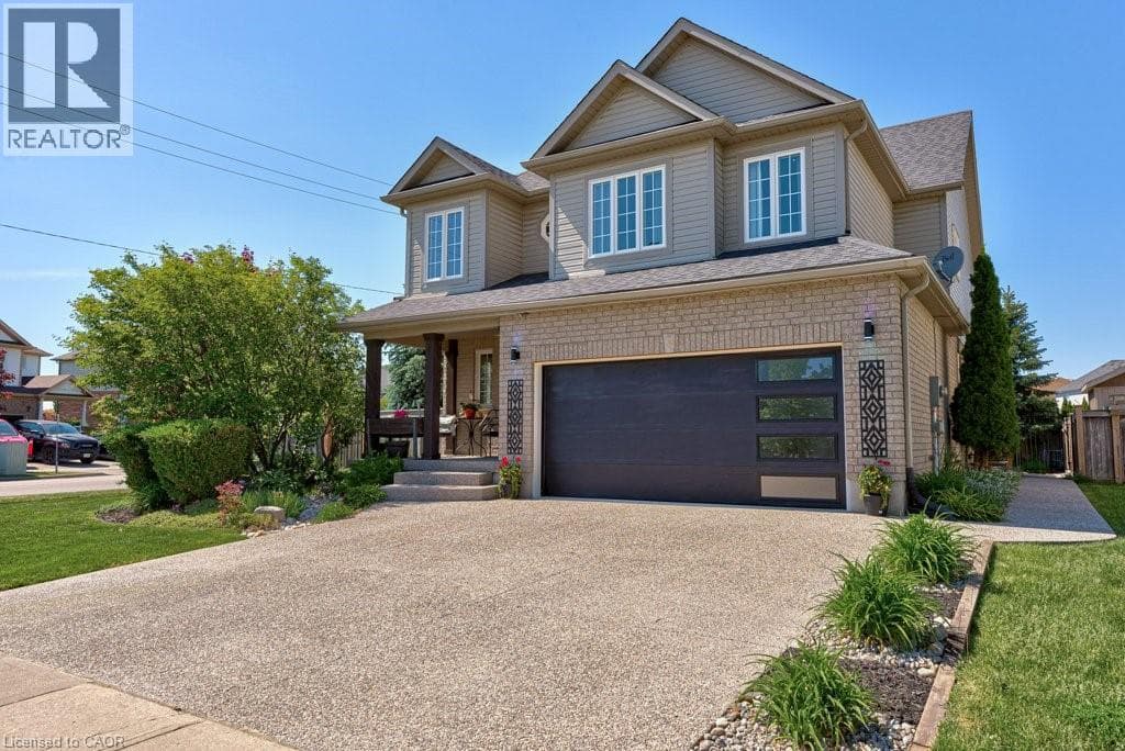 61 DITNER Avenue — photo 2