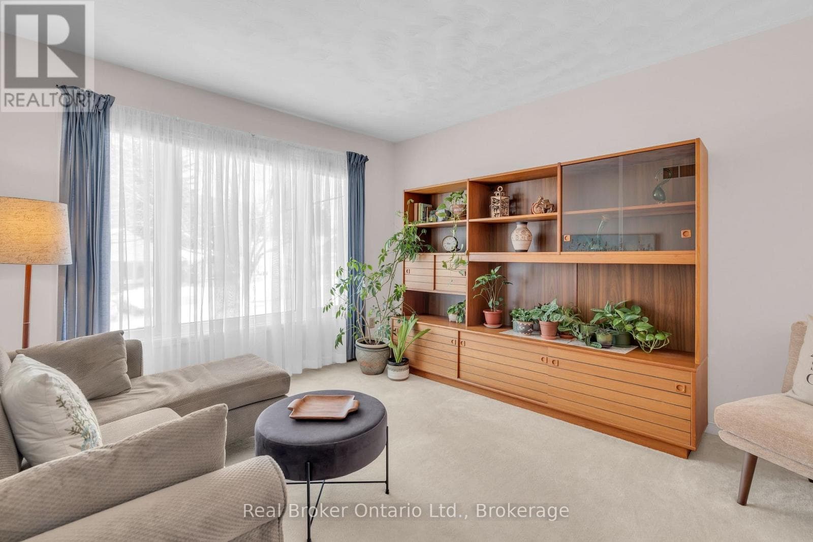 50 SOUTH DRIVE — photo 3