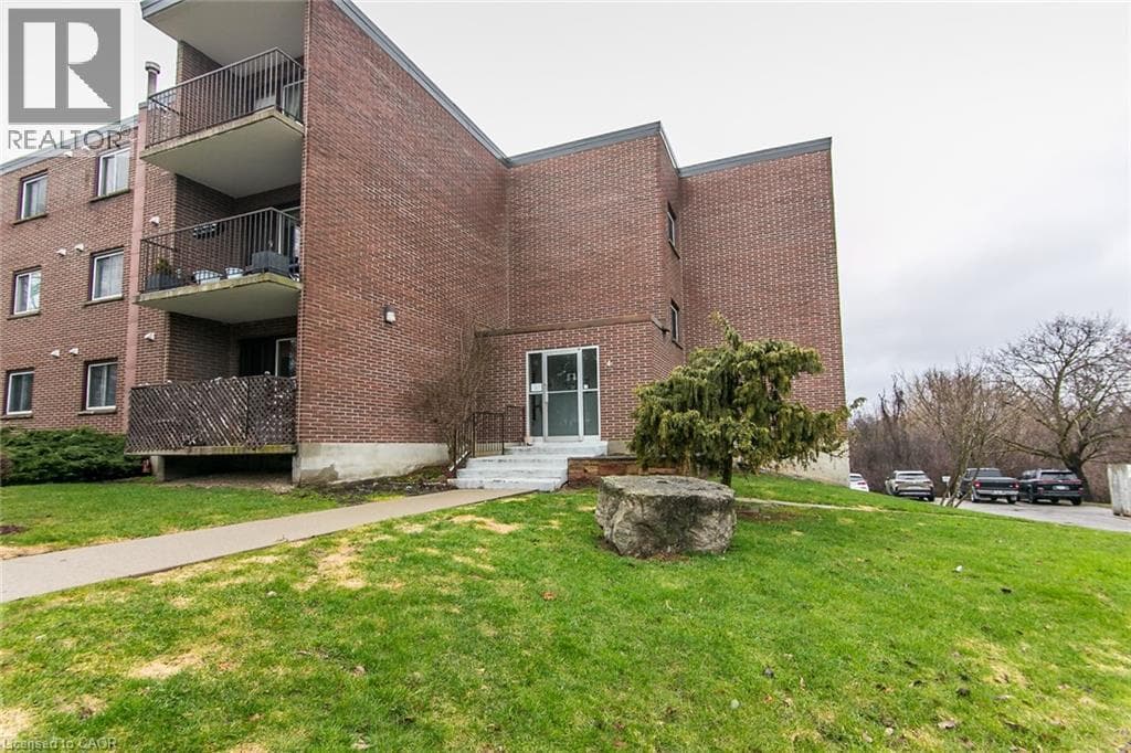 4 AVALON Place Unit# 308 — photo 3