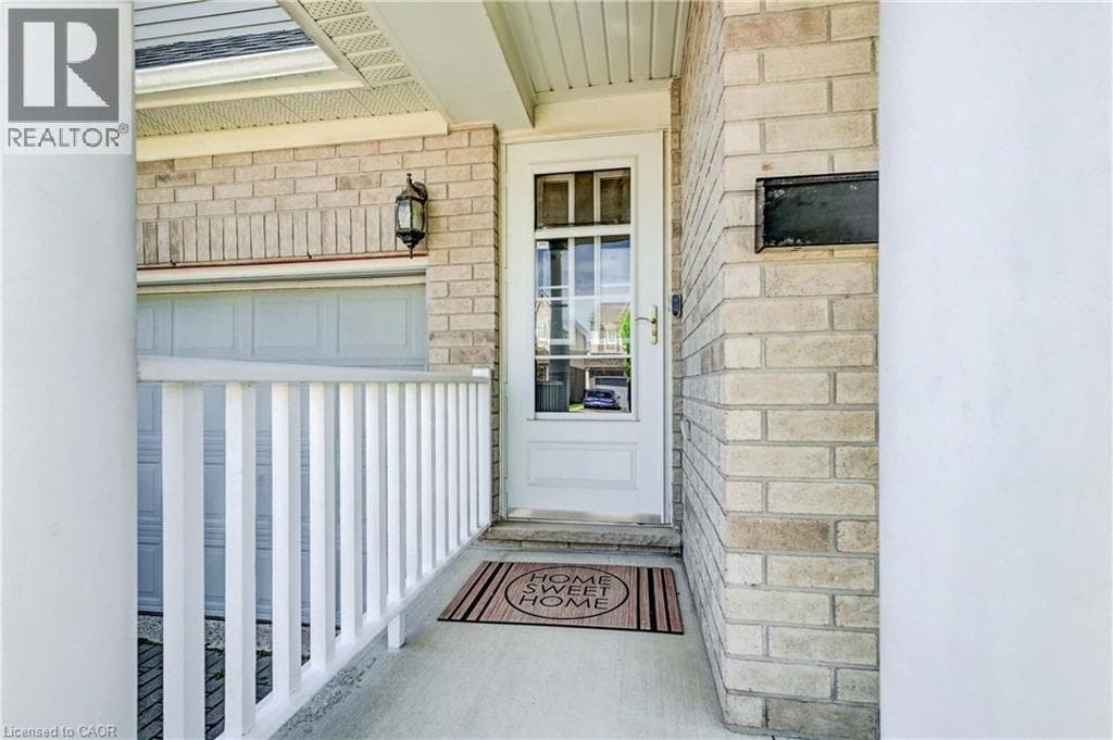 699 COMMONWEALTH Crescent — photo 3