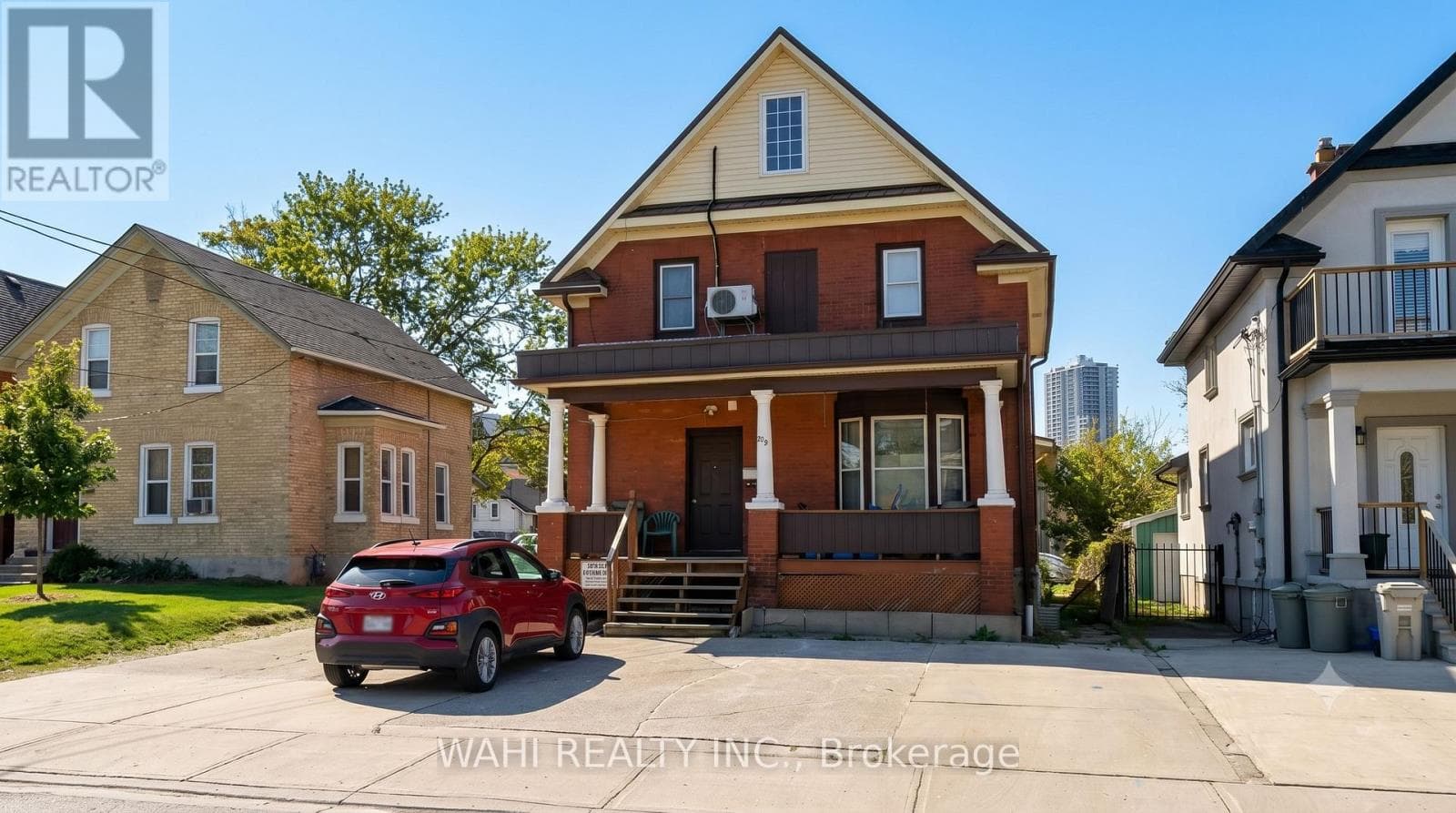 209 BREITHAUPT STREET — photo 1