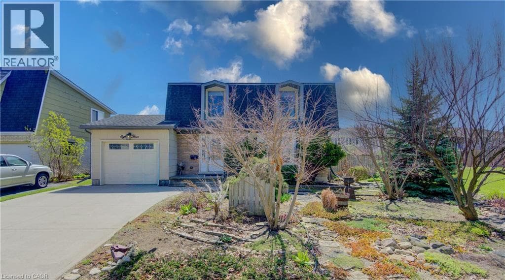 83 MANOR Drive — photo 3