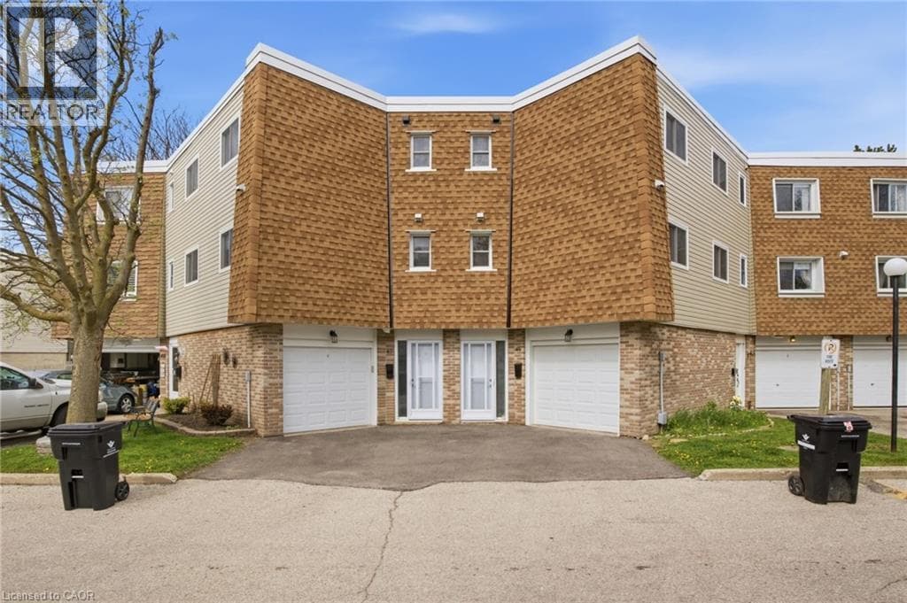 60 ELMSDALE Drive Unit# 46 — photo 2