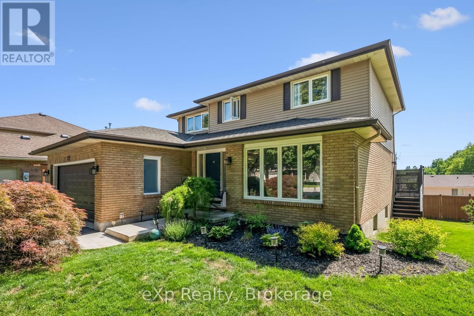 27 NOTCHWOOD COURT — photo 3