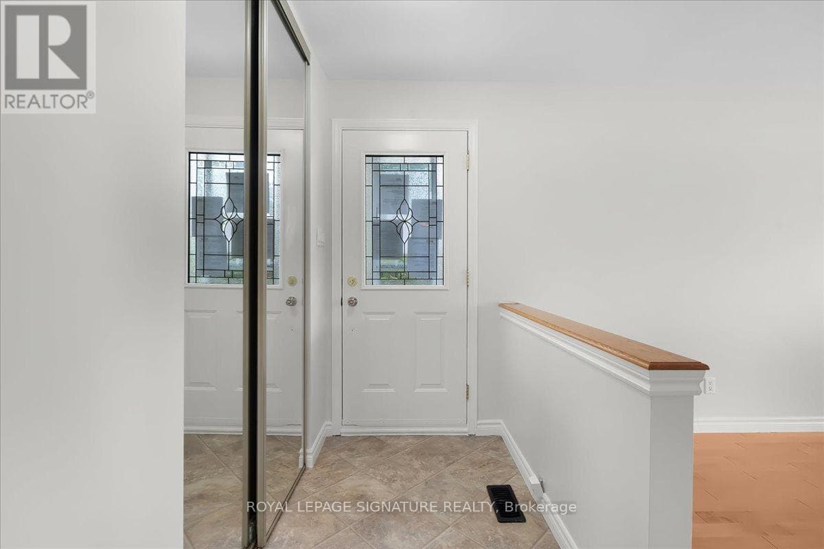 421 FRANKLIN STREET N — photo 2