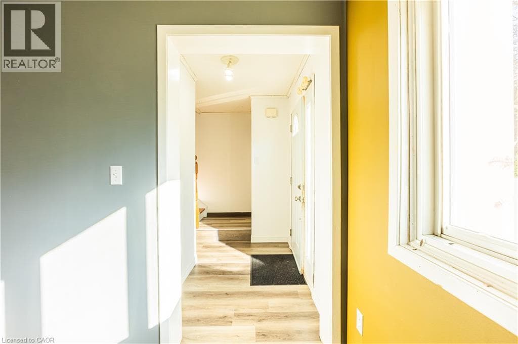 121 UNIVERSITY Avenue E Unit# 102 — photo 3