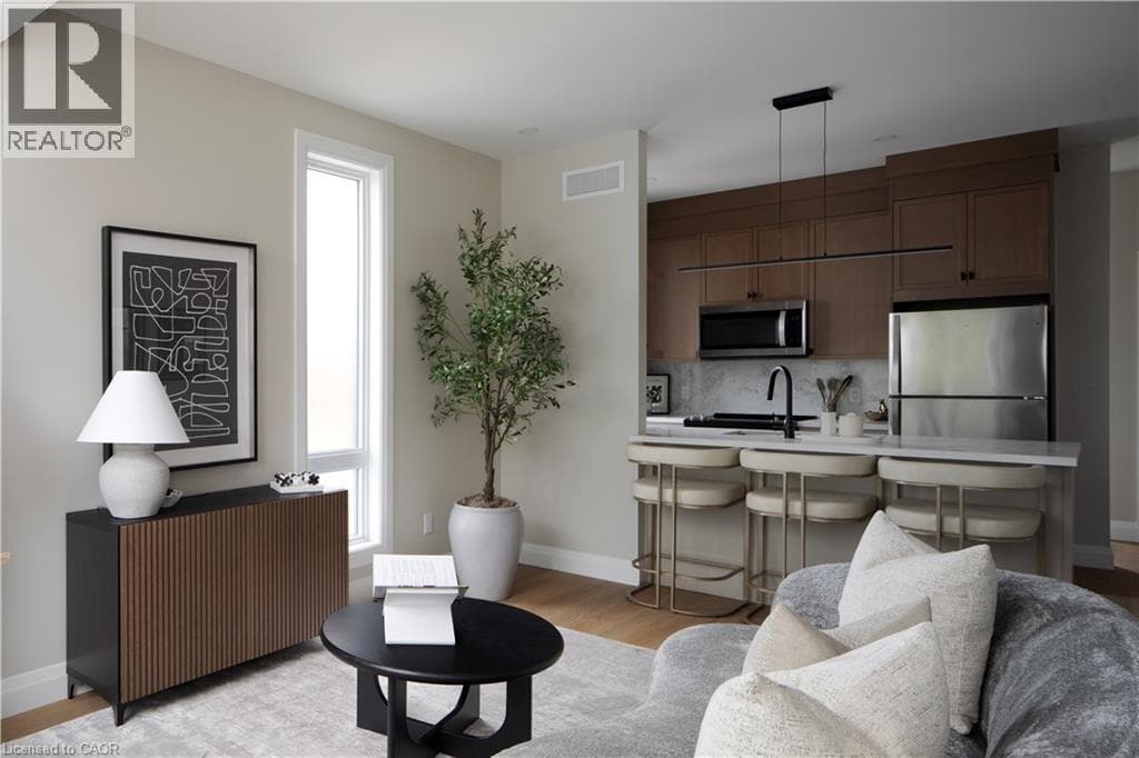 210 HERITAGE Drive Unit# Upper — photo 1