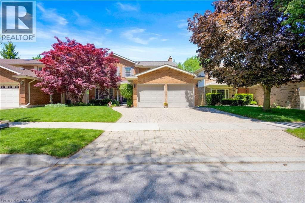 64 WOODVIEW Crescent — photo 2