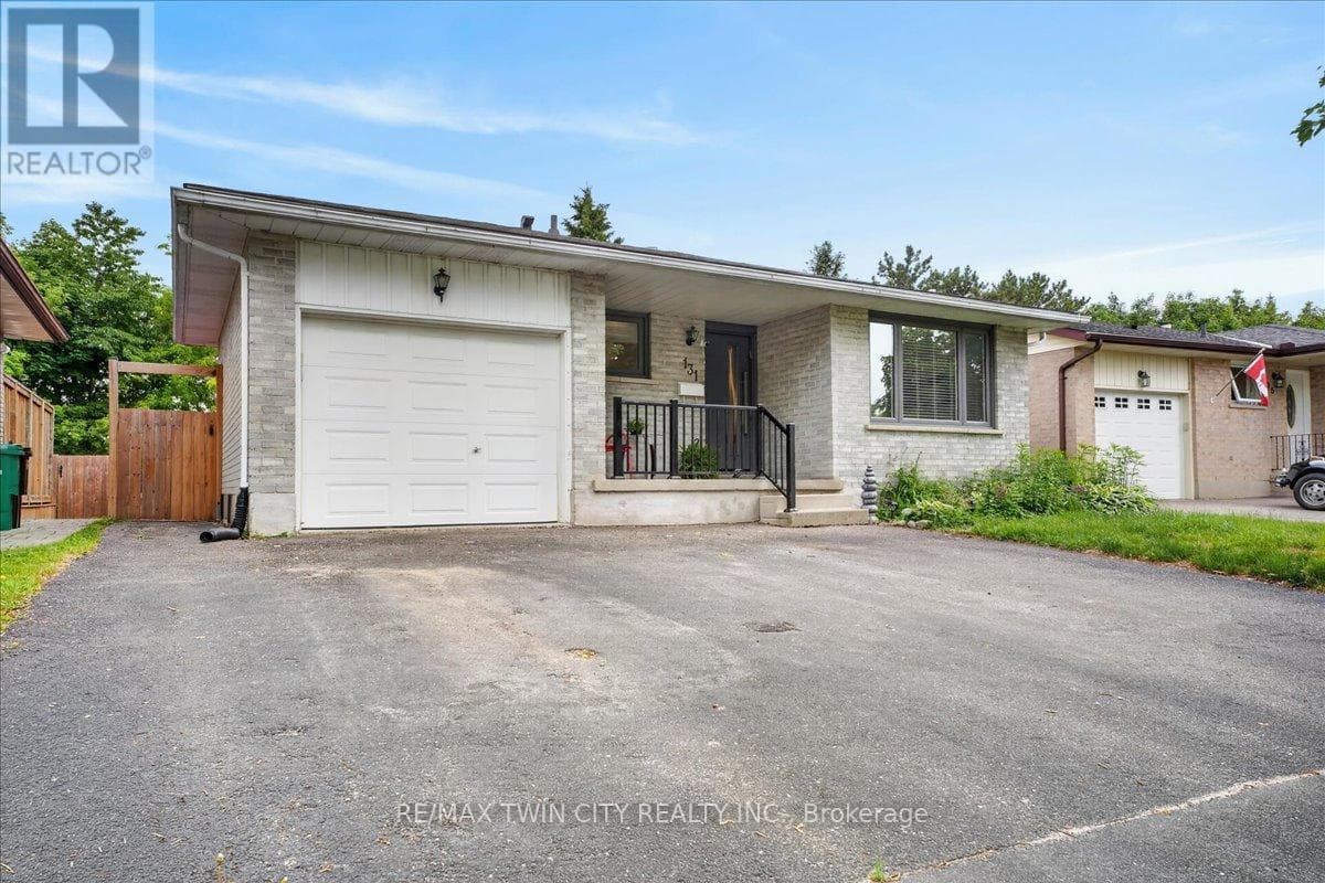 131 CARLYLE DRIVE — photo 3