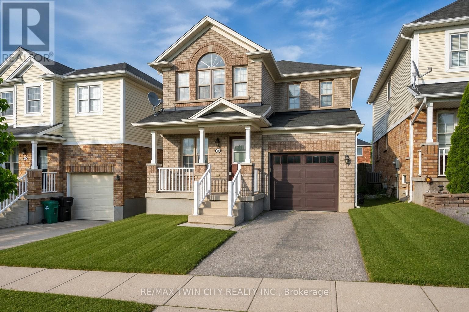 48 GRIFFITHS AVENUE — photo 2