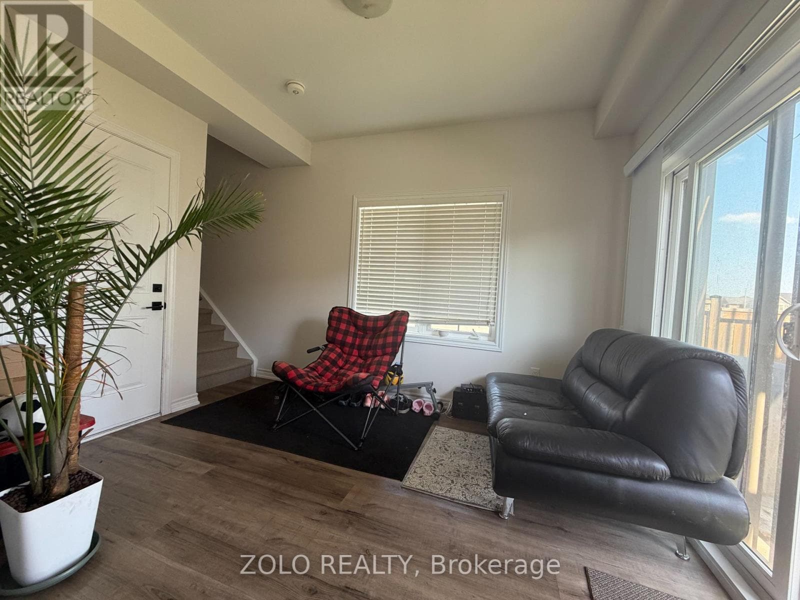 1 - 124 COMPASS TRAIL — photo 3