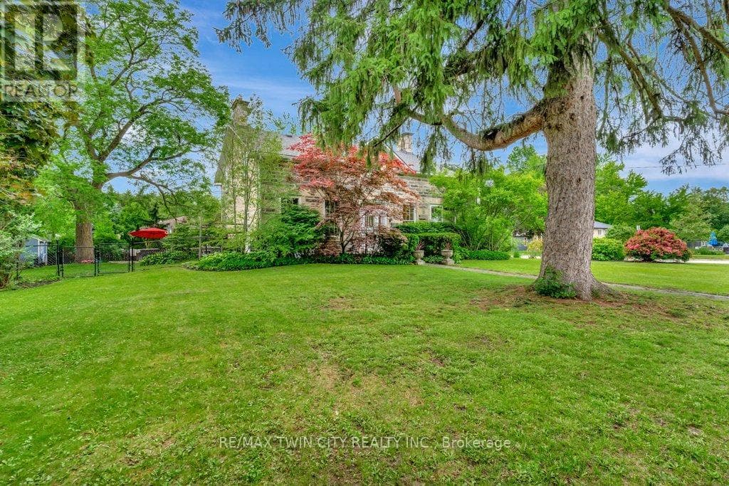 142 GLENMORRIS STREET — photo 1