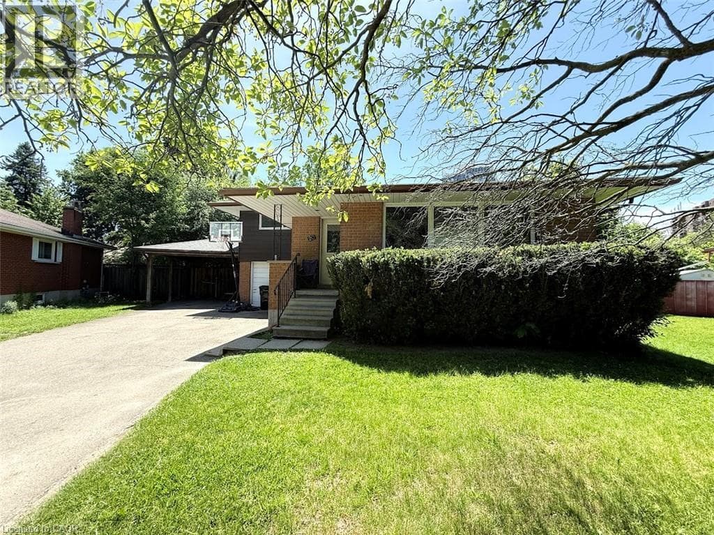 20 CARDILL Crescent — photo 2
