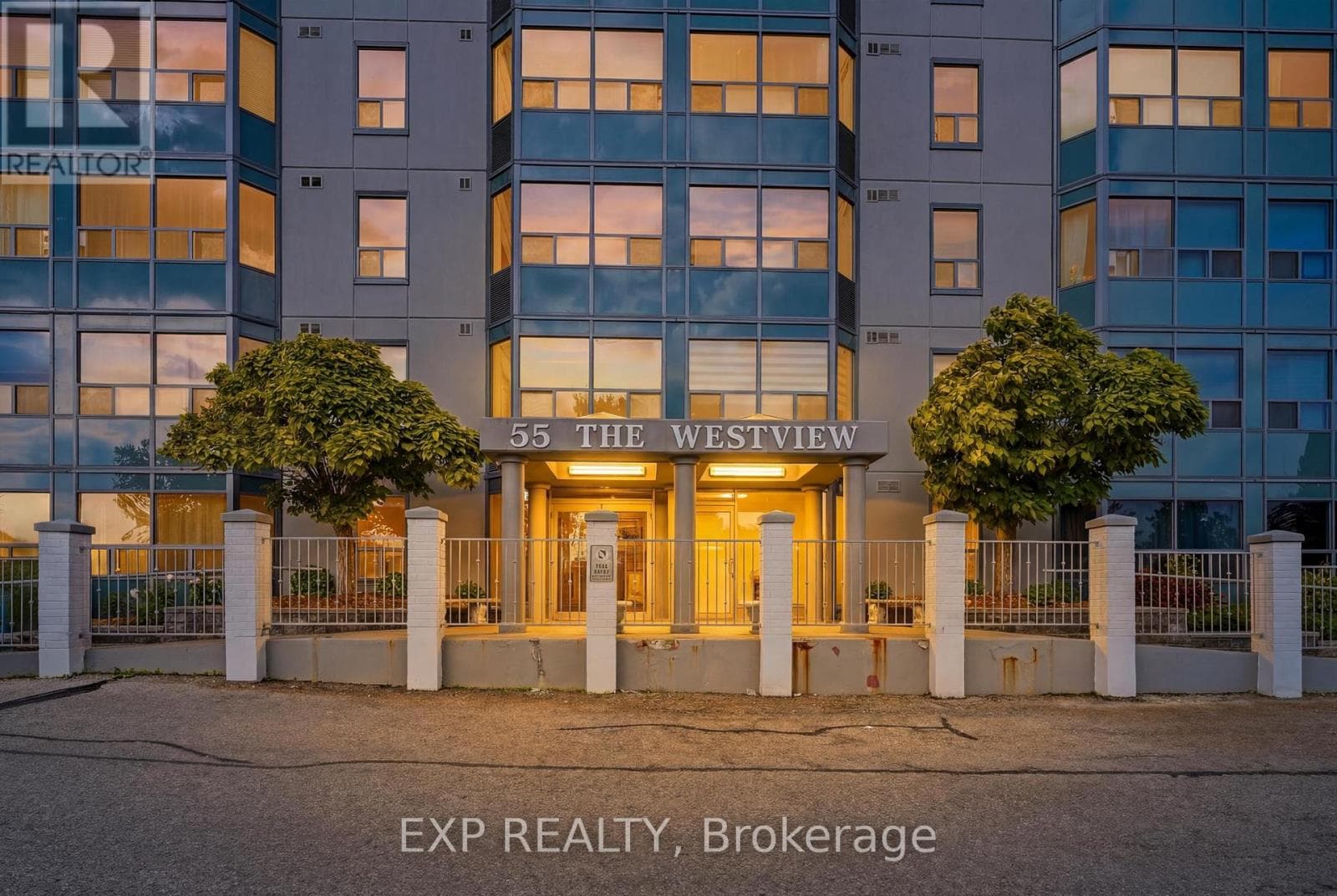1012 - 55 GREEN VALLEY DRIVE — photo 1