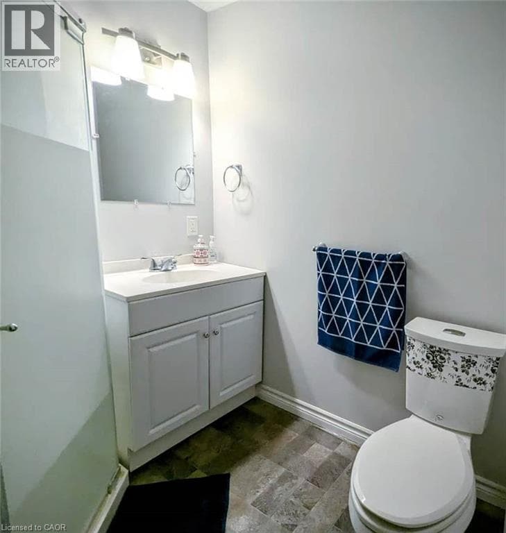 153 DAWSON Street Unit# Room 2 — photo 3