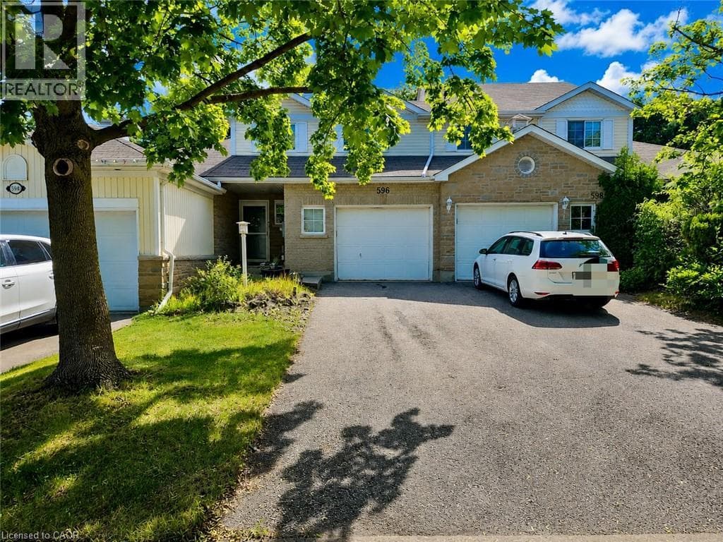 596 SPINNAKER Crescent — photo 1