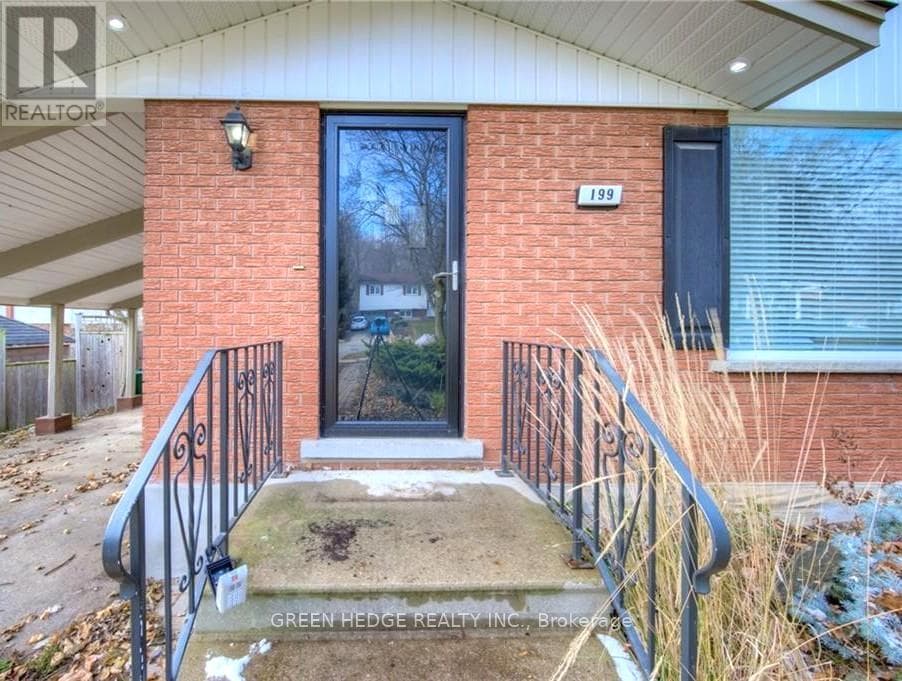 199 DIXIE CRESCENT — photo 2