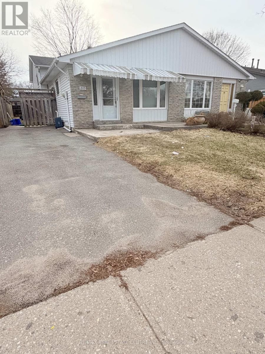245 HERITAGE DRIVE — photo 3
