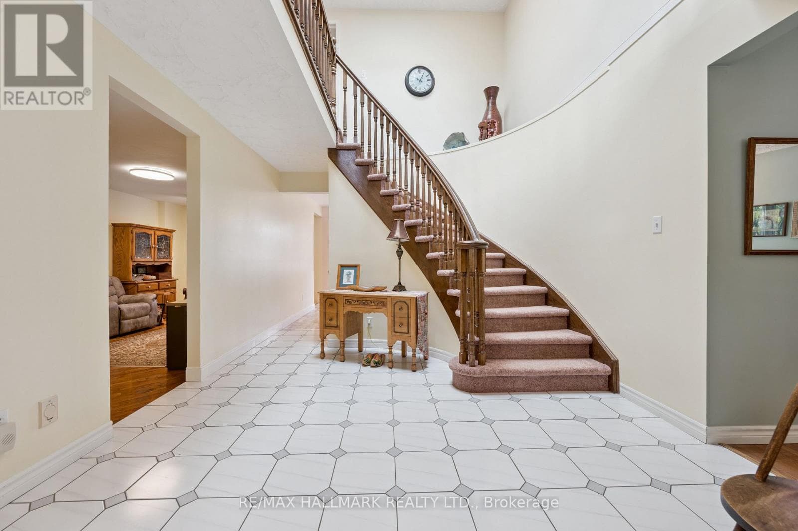 47 DUNDEE AVENUE — photo 3