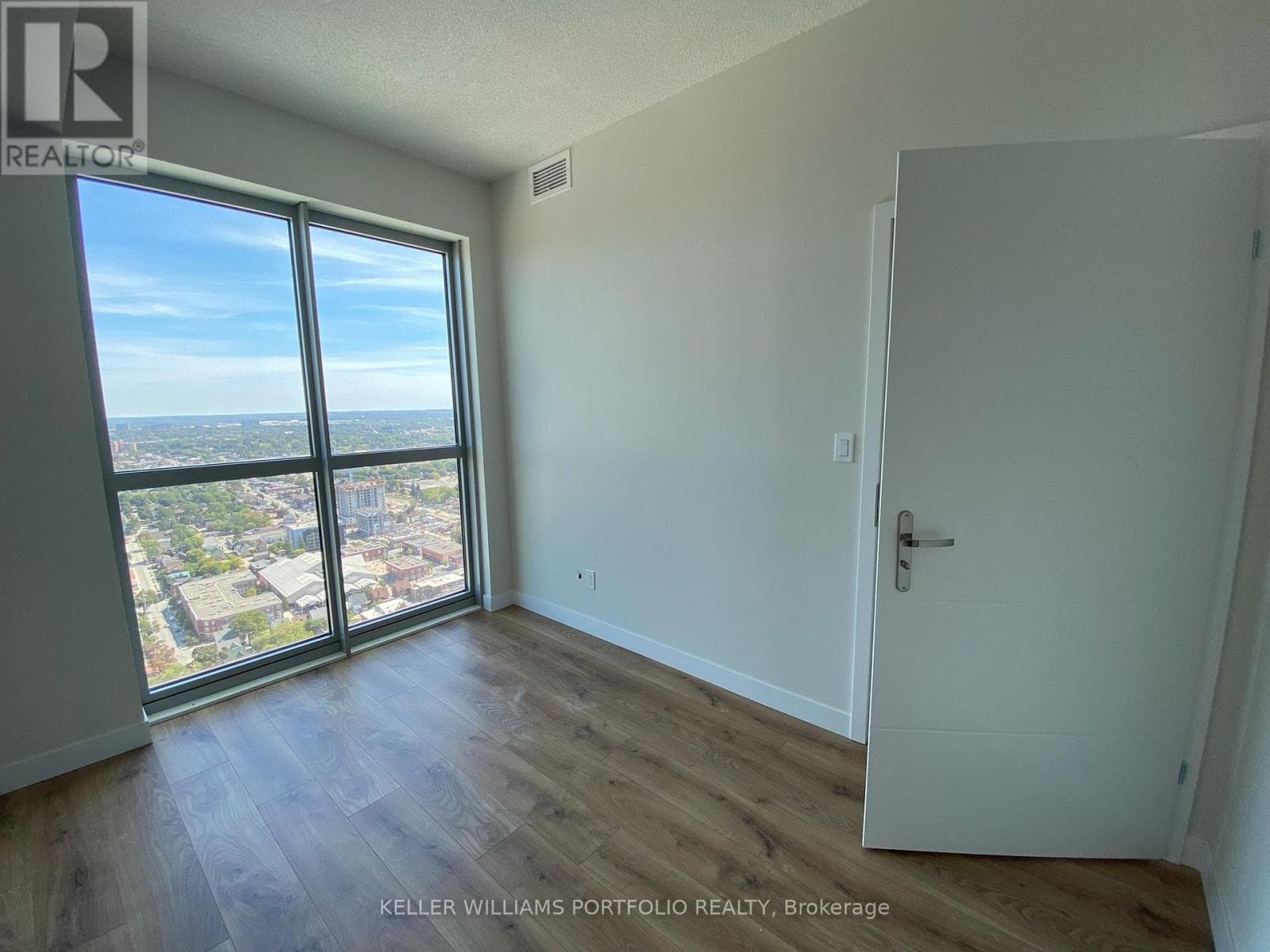 3701 - 60 FREDERICK STREET — photo 3