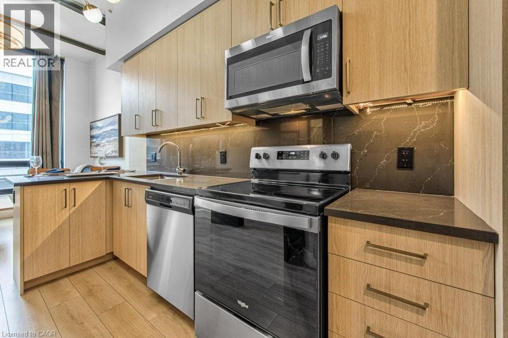145 COLUMBIA Street W Unit# 202 — photo 3